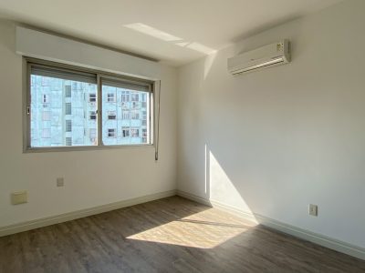 Apartamento à venda com 44m², 1 quarto, 1 vaga no bairro Centro Histórico em Porto Alegre - Foto 2