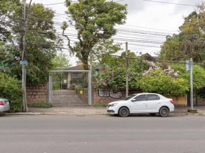 Casa à venda com 200m², 4 quartos, 1 suíte, 5 vagas no bairro Tristeza em Porto Alegre - Foto 3