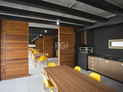 Apartamento à venda com 68m², 2 quartos, 1 suíte, 2 vagas no bairro Petrópolis em Porto Alegre - Foto 19