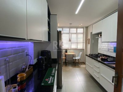 Apartamento à venda com 90m², 2 quartos, 1 suíte no bairro Centro Histórico em Porto Alegre - Foto 25