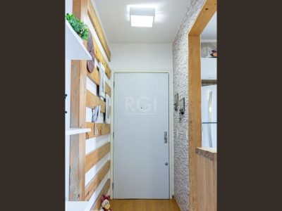 Apartamento à venda com 79m², 3 quartos, 1 vaga no bairro Medianeira em Porto Alegre - Foto 3