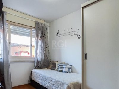 Apartamento à venda com 79m², 3 quartos, 1 vaga no bairro Medianeira em Porto Alegre - Foto 5