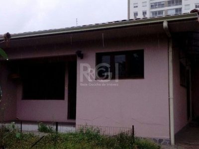 Casa à venda com 78m², 3 quartos no bairro Partenon em Porto Alegre - Foto 6