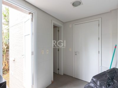 Apartamento à venda com 274m², 3 quartos, 3 suítes, 3 vagas no bairro Cristal em Porto Alegre - Foto 18