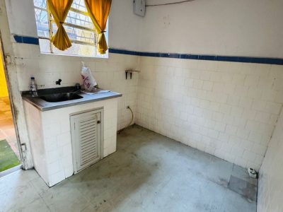 Casa à venda com 100m², 2 quartos, 2 vagas no bairro Glória em Porto Alegre - Foto 9