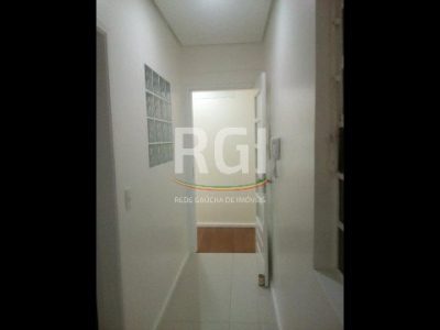 Apartamento à venda com 202m², 3 quartos, 1 suíte, 1 vaga no bairro Centro Histórico em Porto Alegre - Foto 5