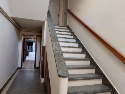 Apartamento à venda com 240m², 3 quartos, 1 suíte no bairro Santana em Porto Alegre - Foto 18