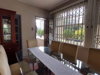 Apartamento à venda com 240m², 3 quartos, 1 suíte no bairro Santana em Porto Alegre - Foto 15