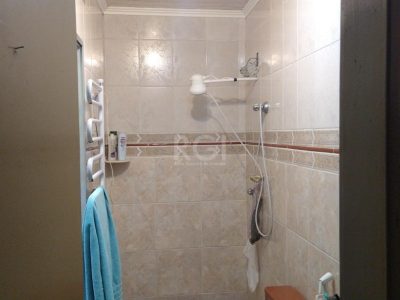 Casa Condominio à venda com 250m², 4 quartos, 4 suítes, 2 vagas no bairro Santo Antônio em Porto Alegre - Foto 9