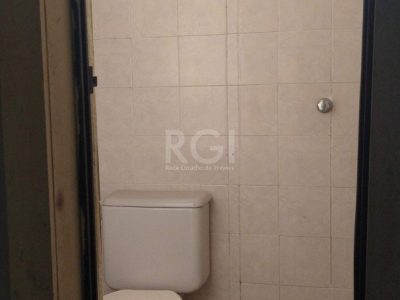 Casa Condominio à venda com 250m², 4 quartos, 4 suítes, 2 vagas no bairro Santo Antônio em Porto Alegre - Foto 25