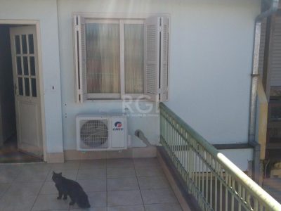 Casa Condominio à venda com 250m², 4 quartos, 4 suítes, 2 vagas no bairro Santo Antônio em Porto Alegre - Foto 32