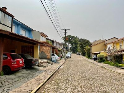 Casa Condominio à venda com 250m², 4 quartos, 4 suítes, 2 vagas no bairro Santo Antônio em Porto Alegre - Foto 2