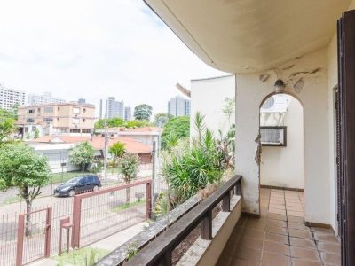 Casa à venda com 530m², 5 quartos, 1 suíte, 6 vagas no bairro Jardim Lindóia em Porto Alegre - Foto 11