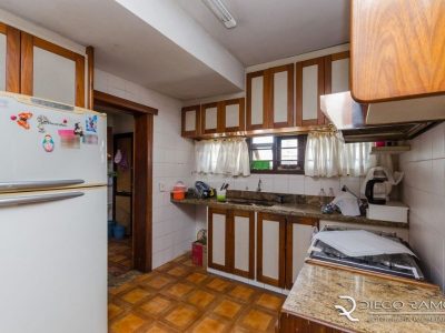 Casa à venda com 530m², 5 quartos, 1 suíte, 6 vagas no bairro Jardim Lindóia em Porto Alegre - Foto 21