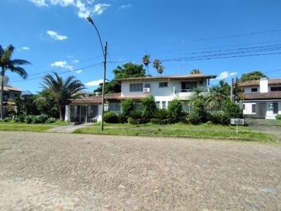 Casa à venda com 358m², 3 quartos, 1 suíte, 4 vagas no bairro Ipanema em Porto Alegre - Foto 3