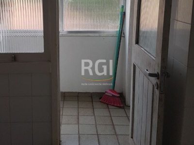 Apartamento à venda com 47m², 1 quarto, 1 vaga no bairro São João em Porto Alegre - Foto 3