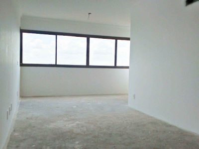 Apartamento à venda com 75m², 2 quartos, 1 suíte, 2 vagas no bairro Petrópolis em Porto Alegre - Foto 4