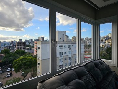 Apartamento à venda com 63m², 2 quartos, 1 suíte, 2 vagas no bairro Santana em Porto Alegre - Foto 10