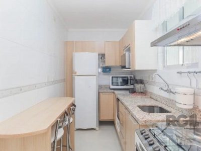 Apartamento à venda com 73m², 2 quartos, 1 vaga no bairro Santana em Porto Alegre - Foto 4