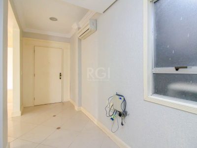 Conjunto/Sala à venda com 78m² no bairro Centro Histórico em Porto Alegre - Foto 16