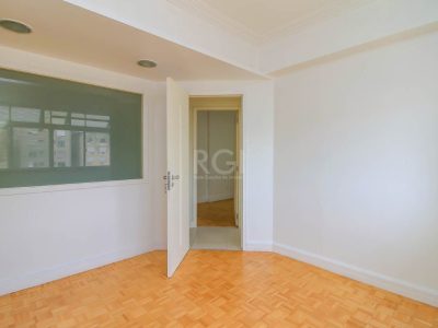 Conjunto/Sala à venda com 78m² no bairro Centro Histórico em Porto Alegre - Foto 26