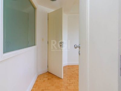 Conjunto/Sala à venda com 78m² no bairro Centro Histórico em Porto Alegre - Foto 28