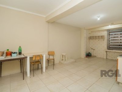 Casa à venda com 389m², 8 quartos, 2 suítes, 3 vagas no bairro Jardim do Salso em Porto Alegre - Foto 21