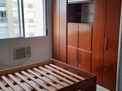 Apartamento à venda com 63m², 2 quartos, 1 suíte, 1 vaga no bairro Passo d'Areia em Porto Alegre - Foto 54