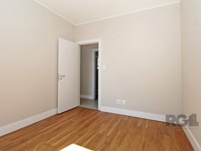 Apartamento à venda com 104m², 3 quartos, 1 suíte, 1 vaga no bairro Independência em Porto Alegre - Foto 12