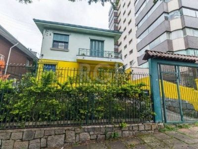 Casa à venda com 190m², 3 quartos, 4 vagas no bairro Petrópolis em Porto Alegre - Foto 38