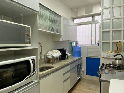 Apartamento à venda com 63m², 2 quartos, 1 suíte, 1 vaga no bairro Centro Histórico em Porto Alegre - Foto 28