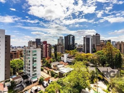 Apartamento à venda com 147m², 2 quartos, 2 suítes, 2 vagas no bairro Auxiliadora em Porto Alegre - Foto 2