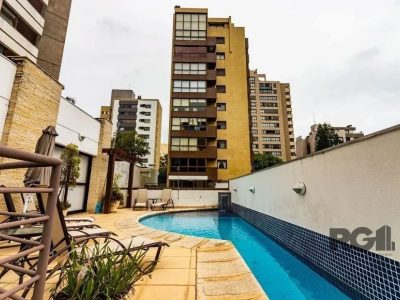 Apartamento à venda com 147m², 2 quartos, 2 suítes, 2 vagas no bairro Auxiliadora em Porto Alegre - Foto 8