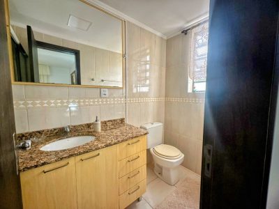 Apartamento à venda com 131m², 3 quartos, 1 suíte, 1 vaga no bairro Petrópolis em Porto Alegre - Foto 22