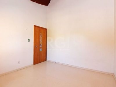 Casa à venda com 186m², 3 quartos, 1 suíte, 4 vagas no bairro Ipanema em Porto Alegre - Foto 20