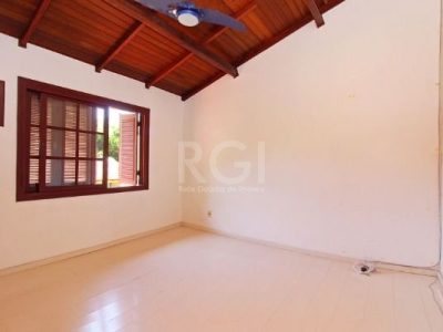 Casa à venda com 186m², 3 quartos, 1 suíte, 4 vagas no bairro Ipanema em Porto Alegre - Foto 21