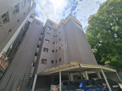 Apartamento à venda com 98m², 3 quartos, 1 suíte, 1 vaga no bairro Menino Deus em Porto Alegre - Foto 3