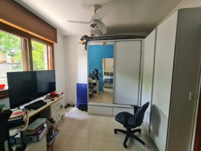 Apartamento à venda com 98m², 3 quartos, 1 suíte, 1 vaga no bairro Menino Deus em Porto Alegre - Foto 20