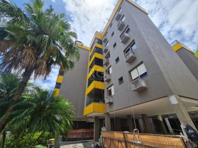 Apartamento à venda com 98m², 3 quartos, 1 suíte, 1 vaga no bairro Menino Deus em Porto Alegre - Foto 2