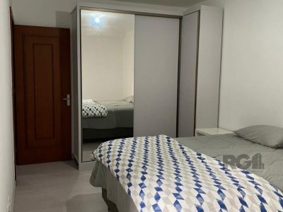 Apartamento à venda com 78m², 2 quartos, 1 vaga no bairro Menino Deus em Porto Alegre - Foto 2