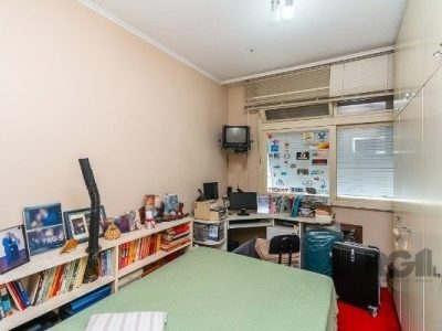 Apartamento à venda com 107m², 3 quartos, 1 suíte, 1 vaga no bairro Moinhos de Vento em Porto Alegre - Foto 19