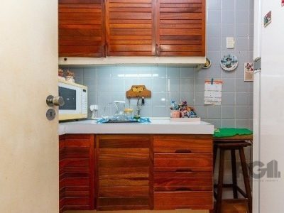 Apartamento à venda com 107m², 3 quartos, 1 suíte, 1 vaga no bairro Moinhos de Vento em Porto Alegre - Foto 22