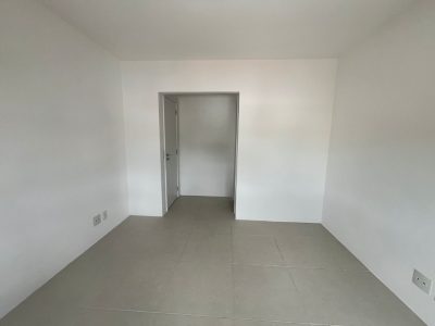 Apartamento à venda com 74m², 2 quartos, 1 suíte, 2 vagas no bairro Tristeza em Porto Alegre - Foto 4