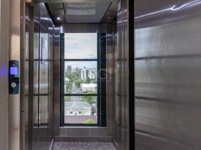 Cobertura à venda com 302m², 4 quartos, 1 suíte, 3 vagas no bairro Menino Deus em Porto Alegre - Foto 49