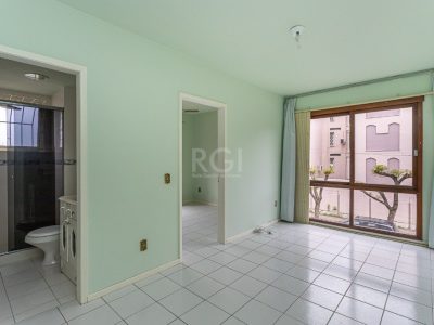 Apartamento à venda com 34m², 1 quarto, 1 vaga no bairro Santana em Porto Alegre - Foto 3