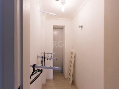 Apartamento à venda com 74m², 2 quartos, 1 suíte no bairro Centro Histórico em Porto Alegre - Foto 13