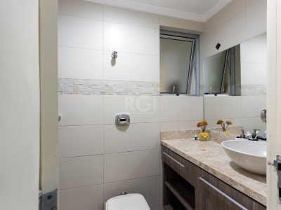 Apartamento à venda com 74m², 2 quartos, 1 suíte no bairro Centro Histórico em Porto Alegre - Foto 19