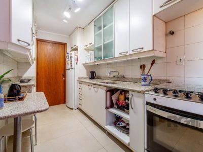 Apartamento à venda com 99m², 3 quartos, 1 suíte, 1 vaga no bairro Petrópolis em Porto Alegre - Foto 9