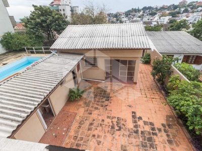 Casa à venda com 280m², 4 quartos, 1 suíte, 2 vagas no bairro Chácara das Pedras em Porto Alegre - Foto 28