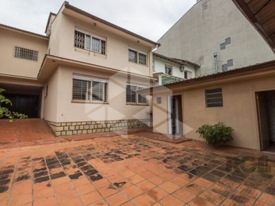 Casa à venda com 280m², 4 quartos, 1 suíte, 2 vagas no bairro Chácara das Pedras em Porto Alegre - Foto 35